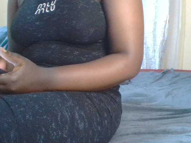 Shantell live cam on BongaCams