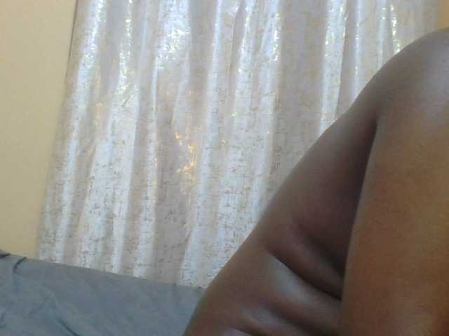 Shantell live cam on BongaCams