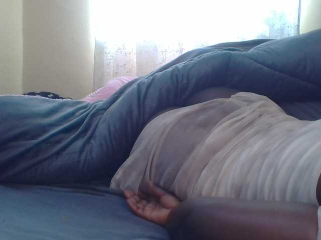 Shantell live cam on BongaCams