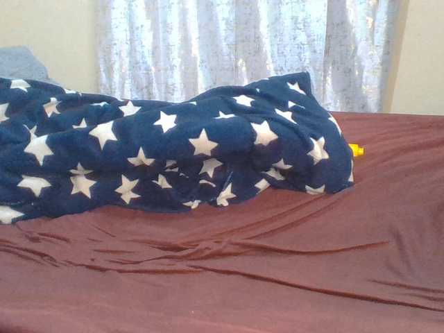 Shantell live cam on BongaCams