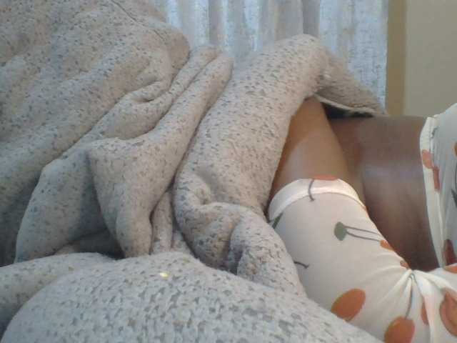 Shantell live cam on BongaCams
