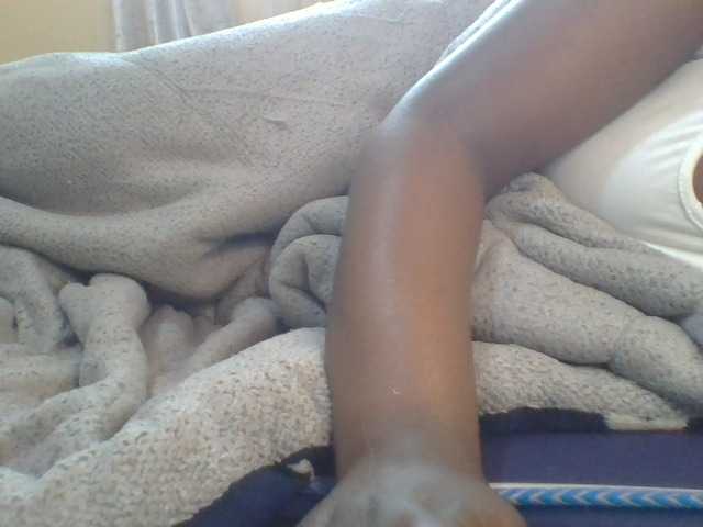 Shantell live cam on BongaCams