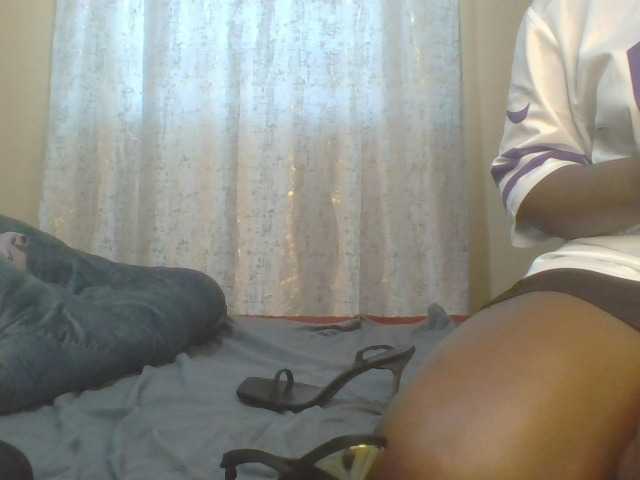 Shantell — live female cam