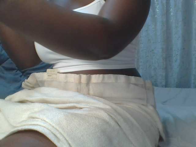 Shantell live cam preview