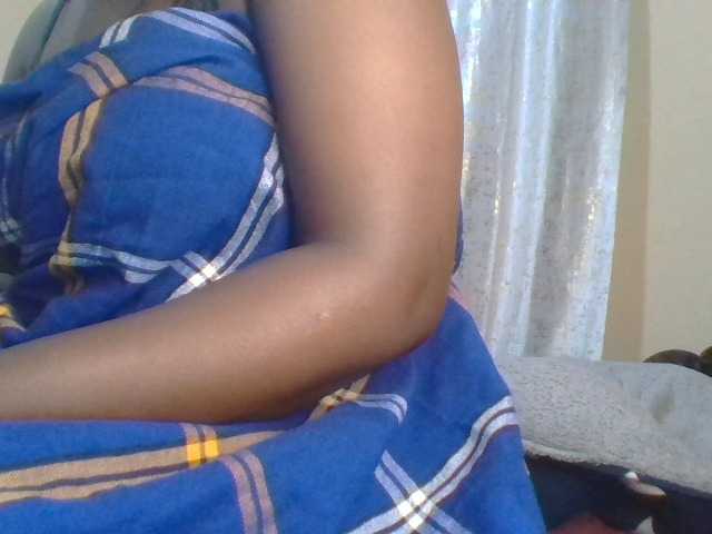 Shantell live cam on BongaCams
