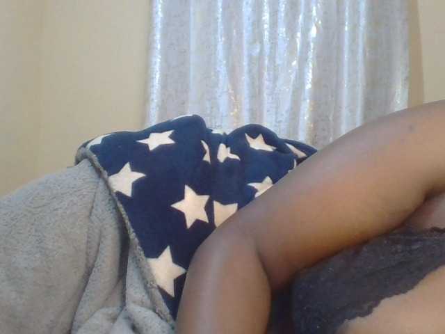 Shantell live cam on BongaCams