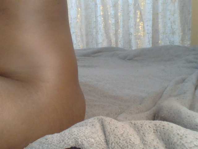 Shantell live cam on BongaCams