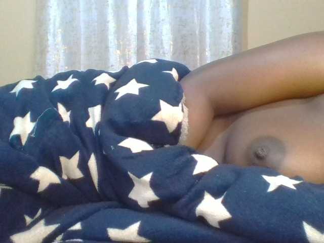Shantell live cam on BongaCams