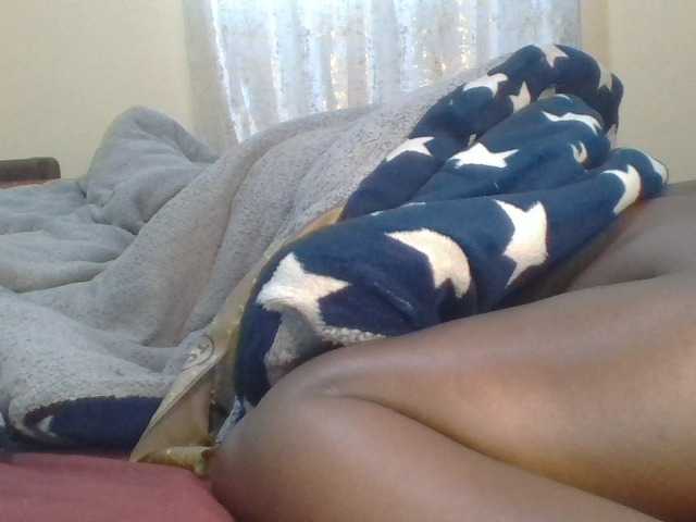 Shantell live cam preview