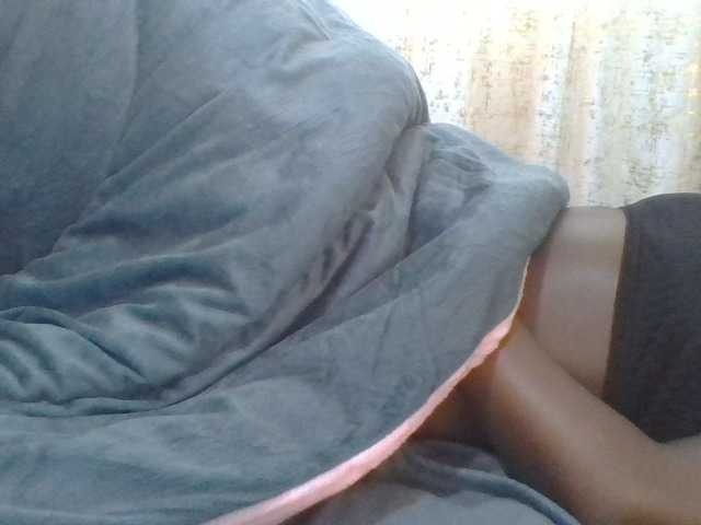 Shantell live cam on BongaCams