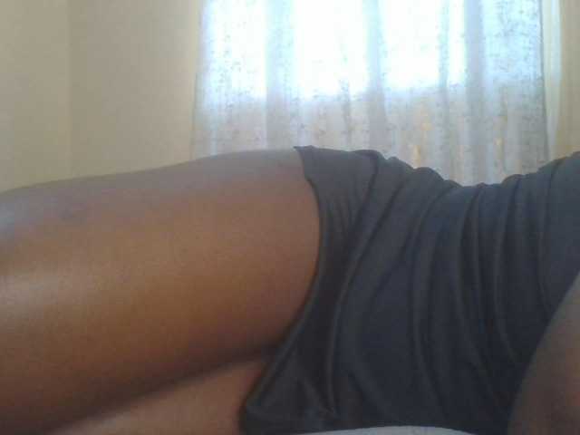 Shantell live cam on BongaCams