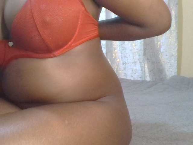 Shantell live cam on BongaCams