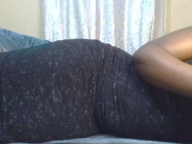 Shantell live cam on BongaCams