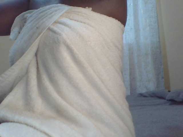 Shantell live cam on BongaCams