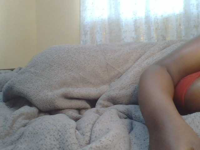Shantell live cam on BongaCams