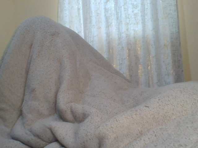 Shantell live cam on BongaCams