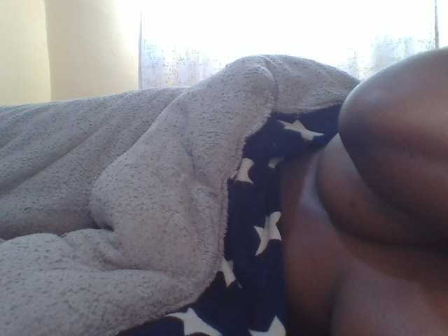 Shantell live cam on BongaCams