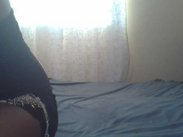 Shantell — live female cam