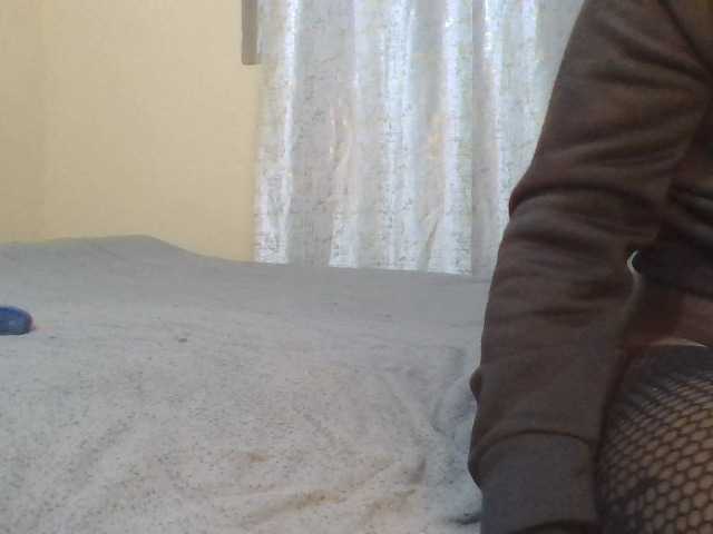 Shantell live cam on BongaCams