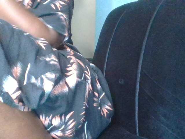Shantell live cam on BongaCams