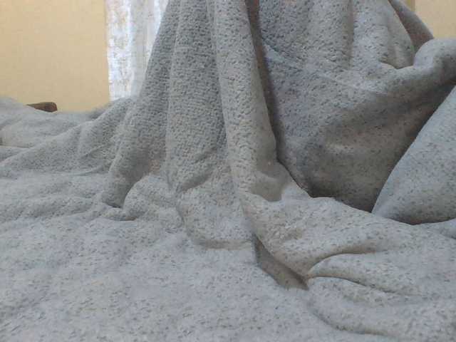 Shantell live cam on UnifiedCams