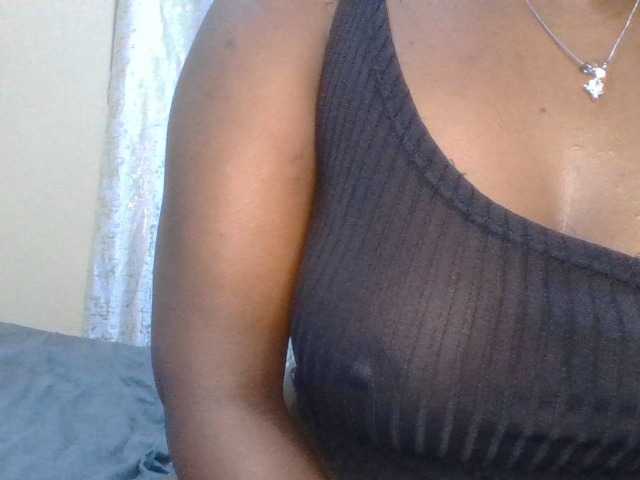 Shantell live cam preview