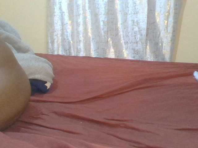 Shantell live cam on BongaCams