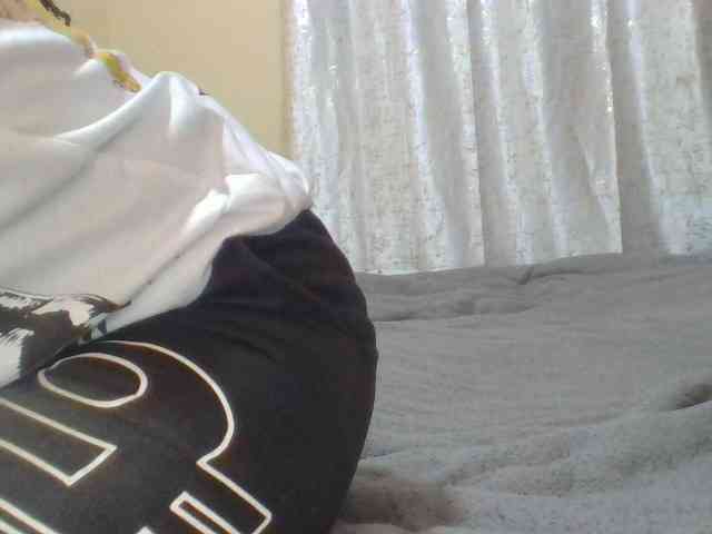 Shantell webcam