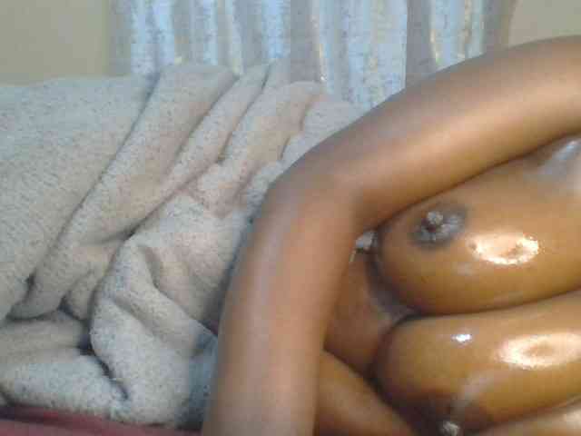 Model: Shantell