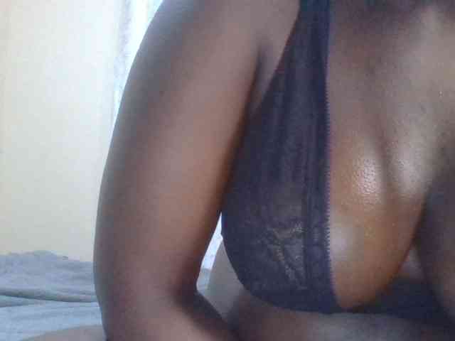 Modèle: Shantell