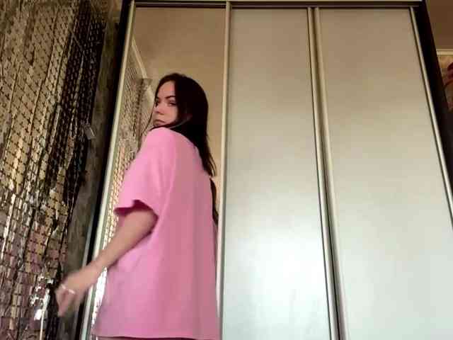 Lolamili webcam