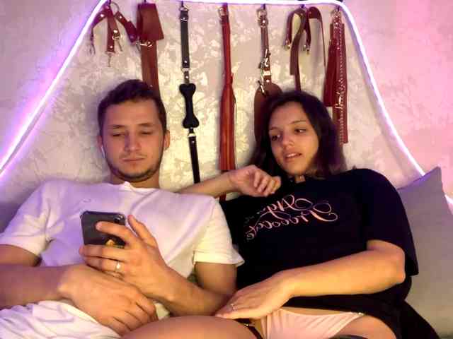 MoonBabyCouple Sex Cam Show