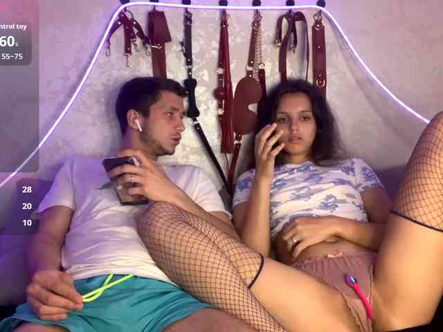 MoonBabyCouple Sex Cam Show