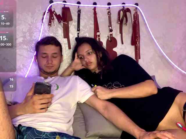 MoonBabyCouple Sex Cam Show