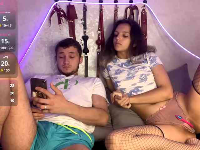MoonBabyCouple Sex Cam Show