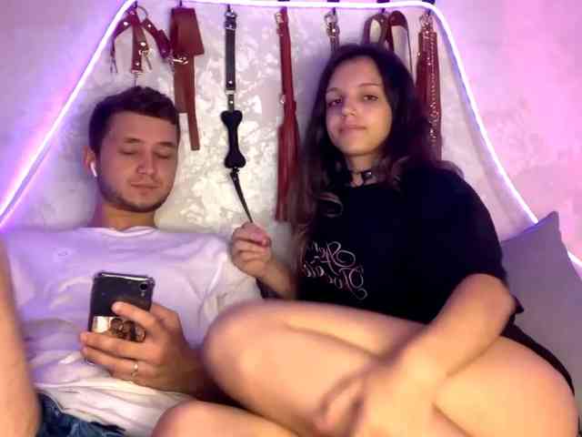 MoonBabyCouple Sex Cam Show