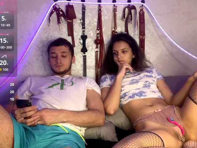 MoonBabyCouple Sex Cam Show