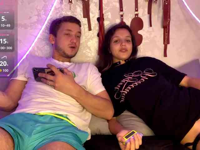 MoonBabyCouple Sex Cam Show