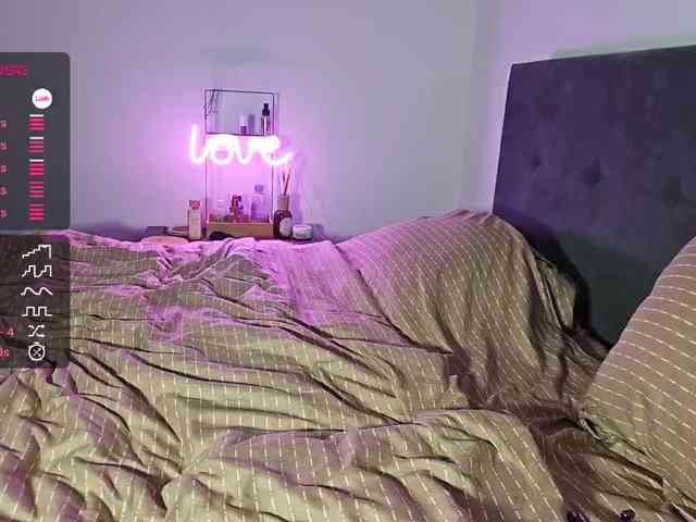 CrazyPrincess webcam