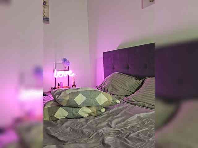 CrazyPrincess webcam