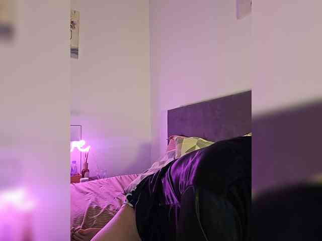 CrazyPrincess webcam