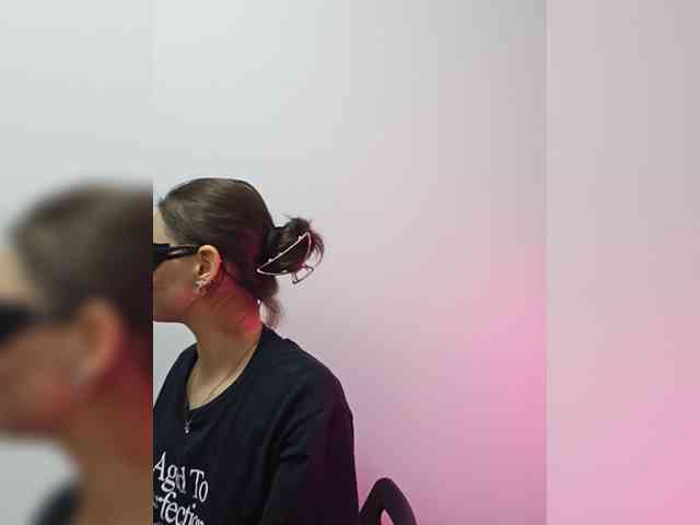 CrazyPrincess webcam
