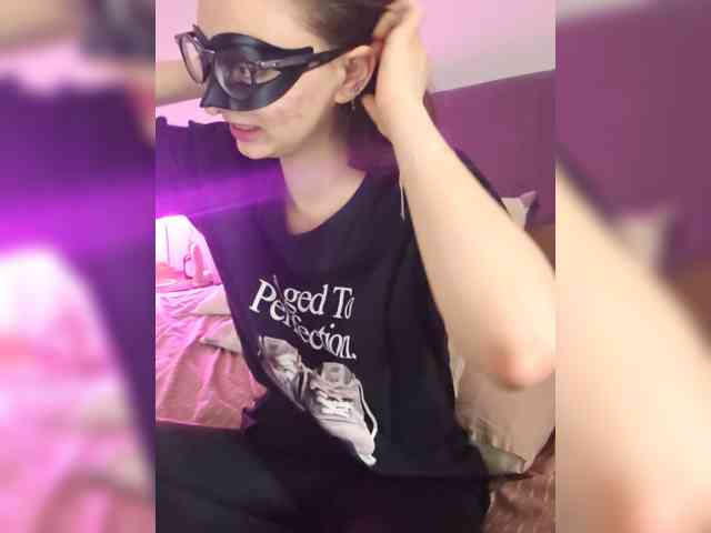 CrazyPrincess webcam