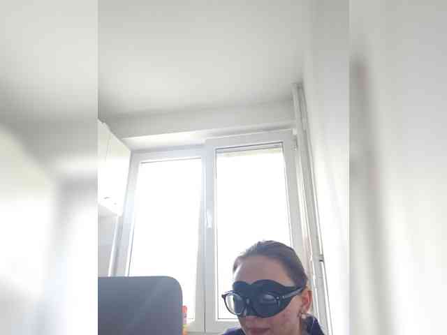 CrazyPrincess webcam