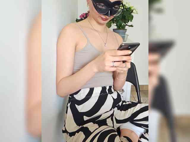 CrazyPrincess webcam