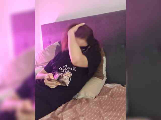 CrazyPrincess webcam