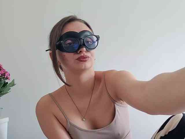 CrazyPrincess webcam