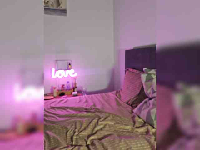 CrazyPrincess webcam