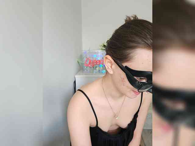 CrazyPrincess webcam