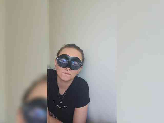 CrazyPrincess webcam